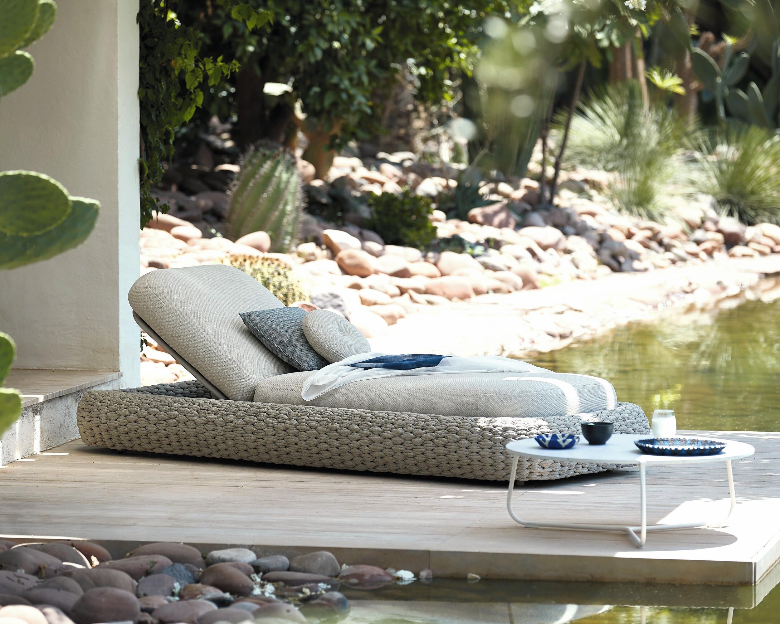 Outdoor beds