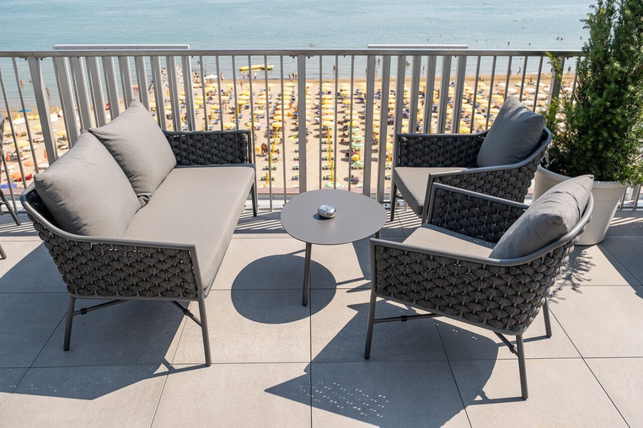 Outdoor Lounge Seating