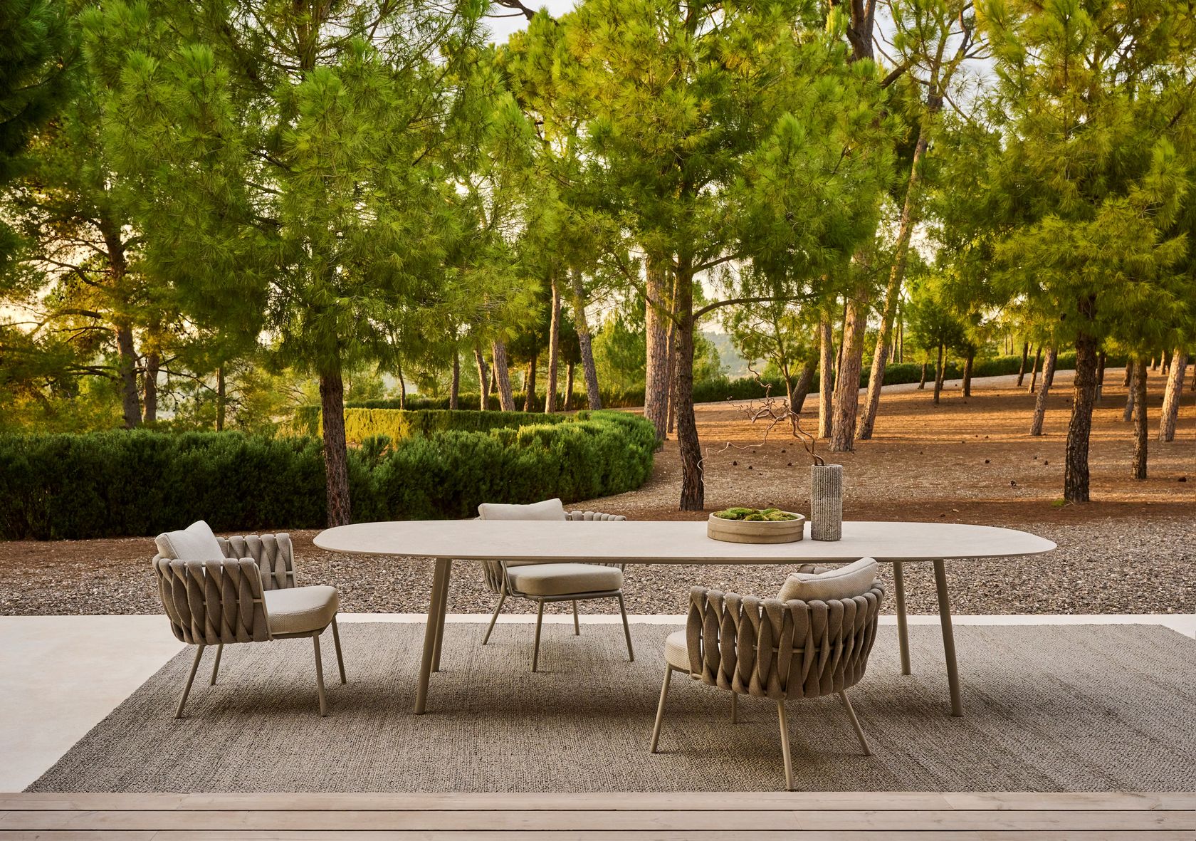 Outdoor Dining Seating