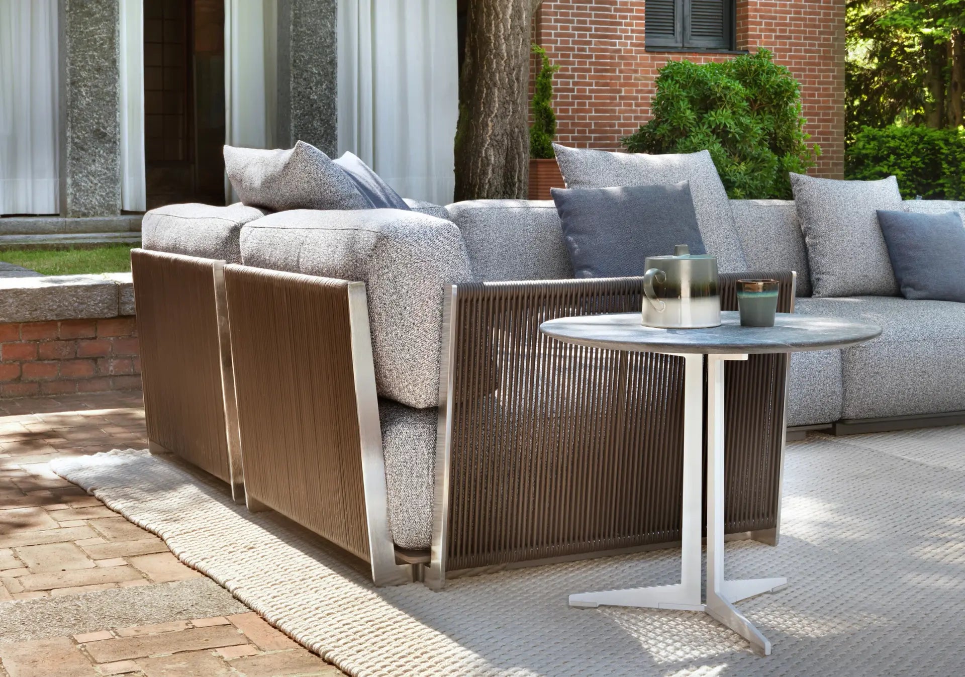 FLY OUTDOOR Coffee and Side table