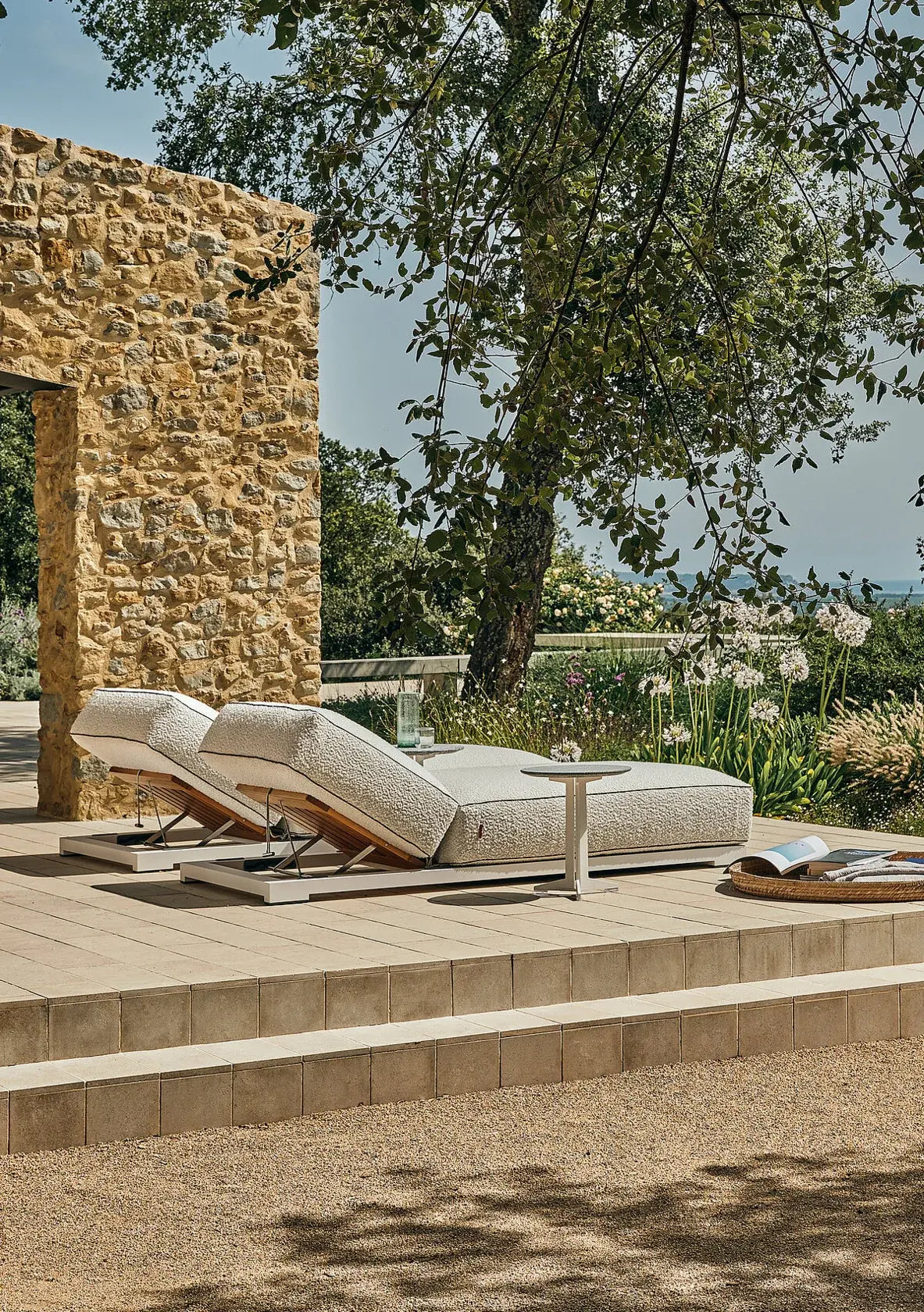 FLY OUTDOOR Coffee and Side table