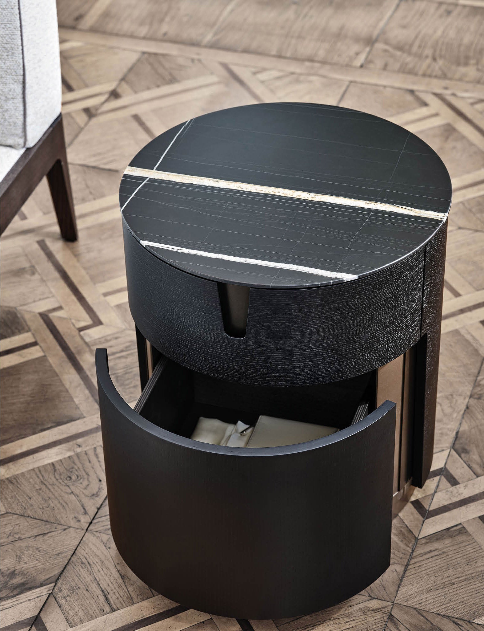 Tylsa nightstand