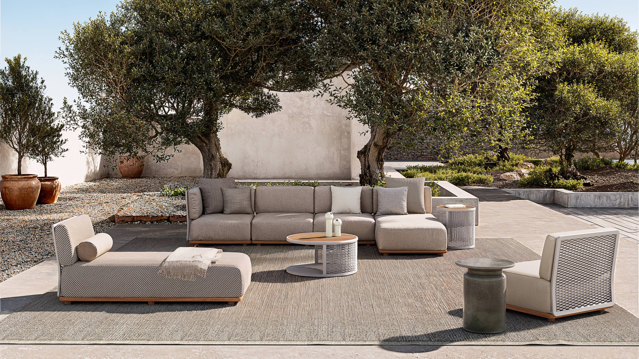 Switch sectional sofa