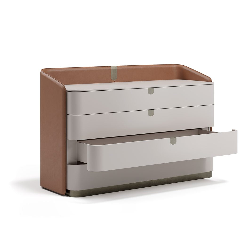 Deluxe Suite Chest Drawer