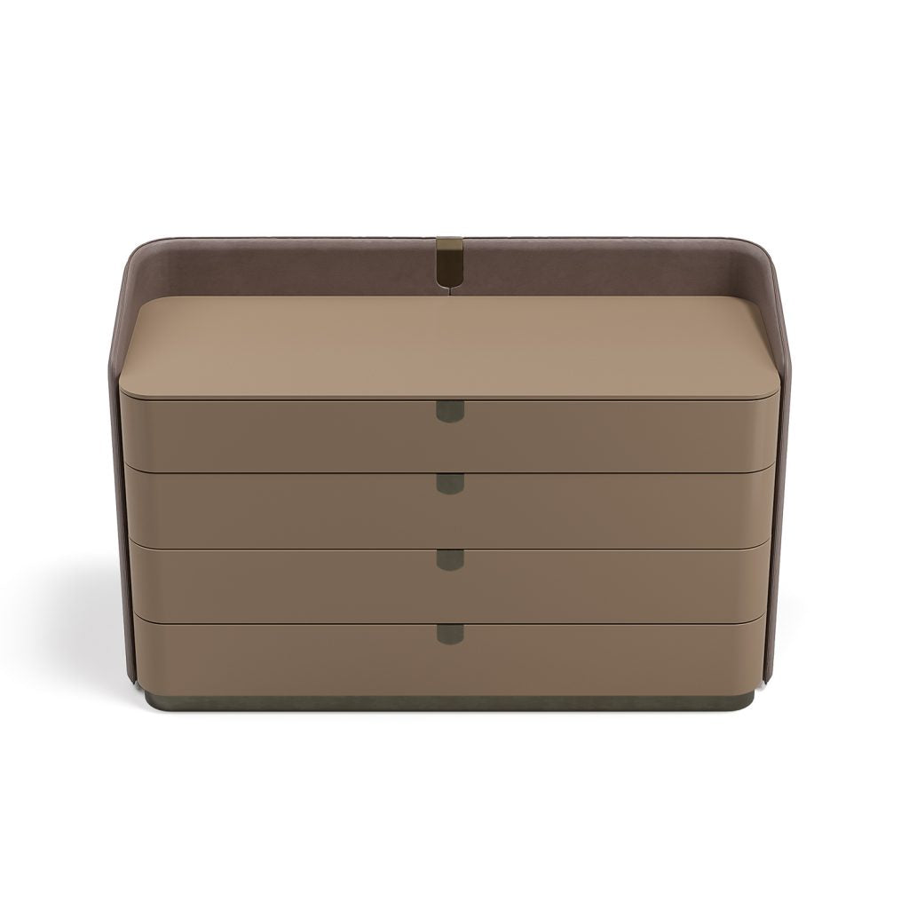 Deluxe Suite Chest Drawer