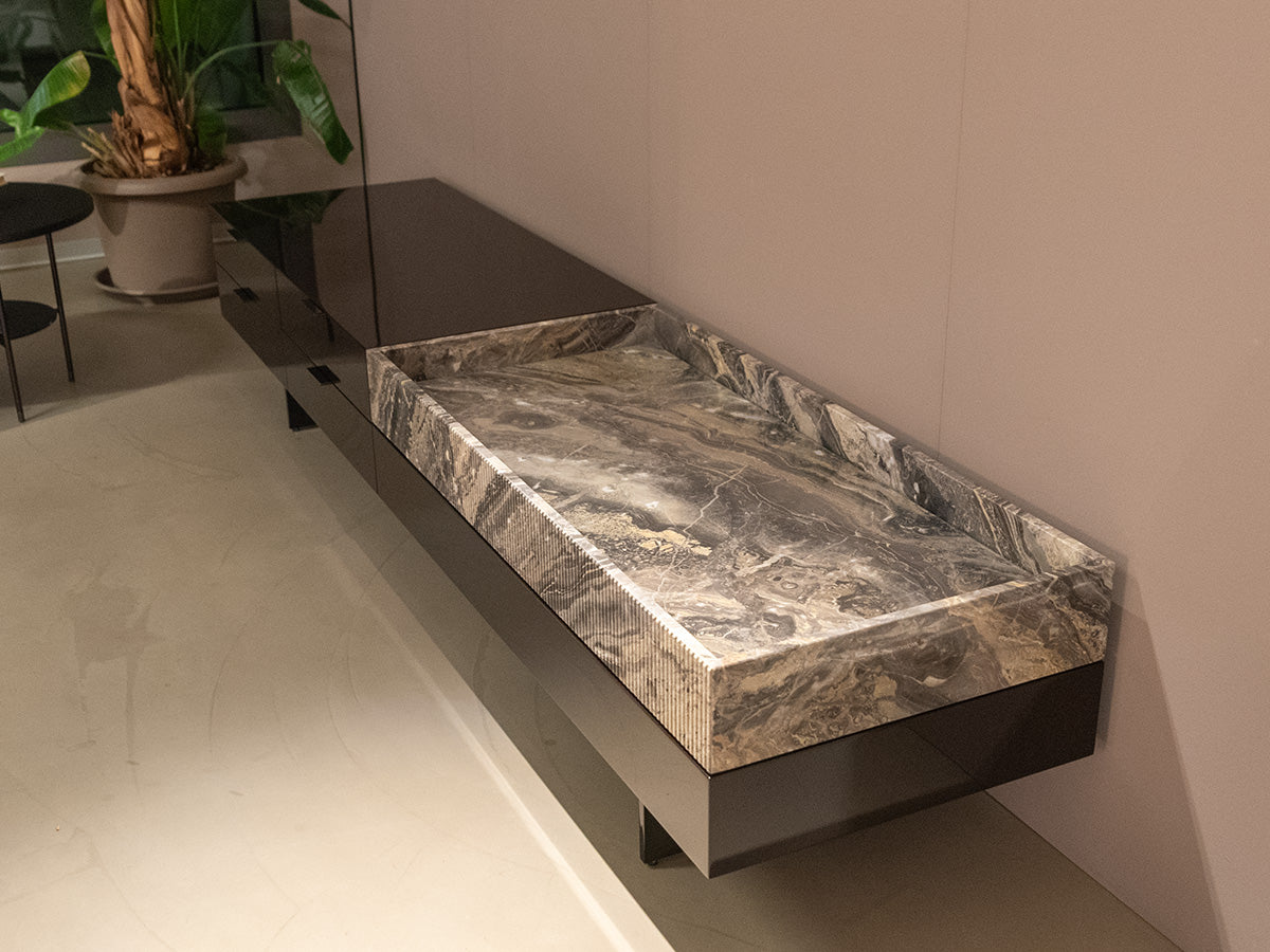 Nova media console