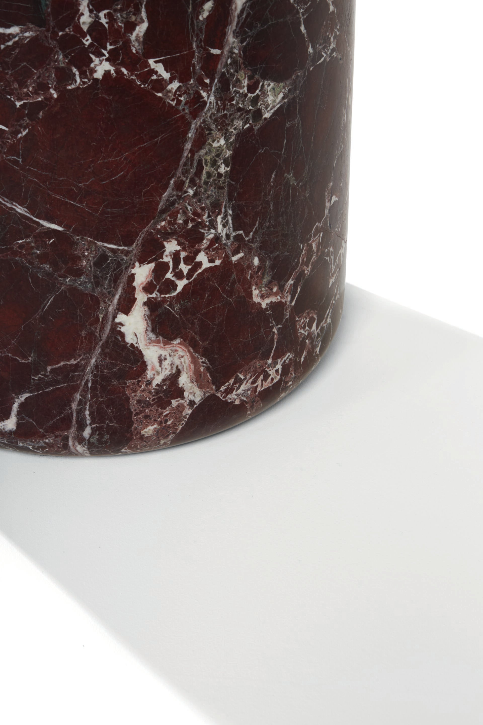 Auro Oval marble table