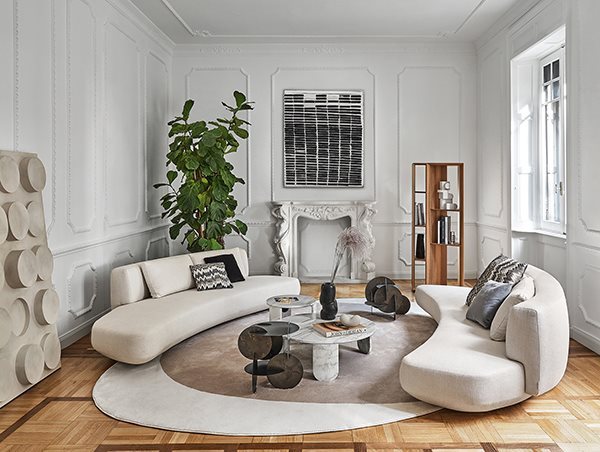 CLEMO Round travertine coffee table