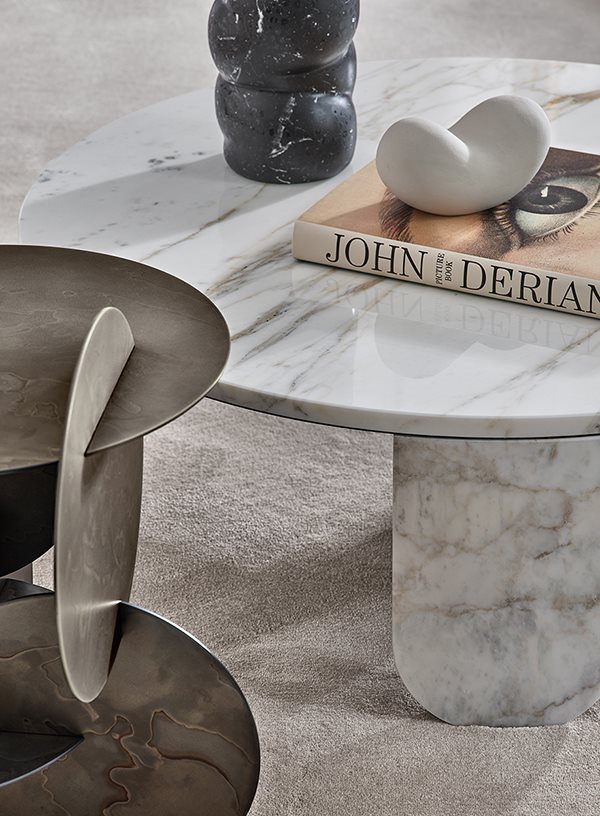 CLEMO Round travertine coffee table