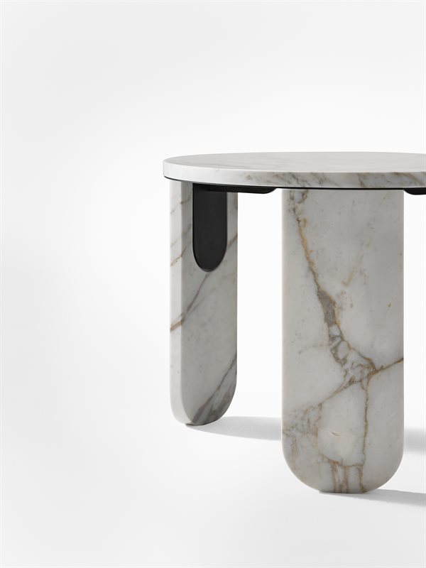 CLEMO Round travertine coffee table