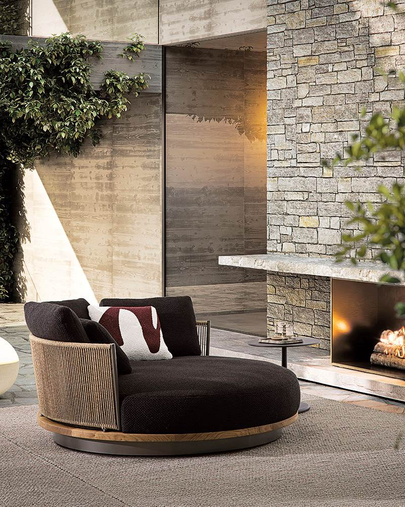 Daylight LoveSeat Outdoor