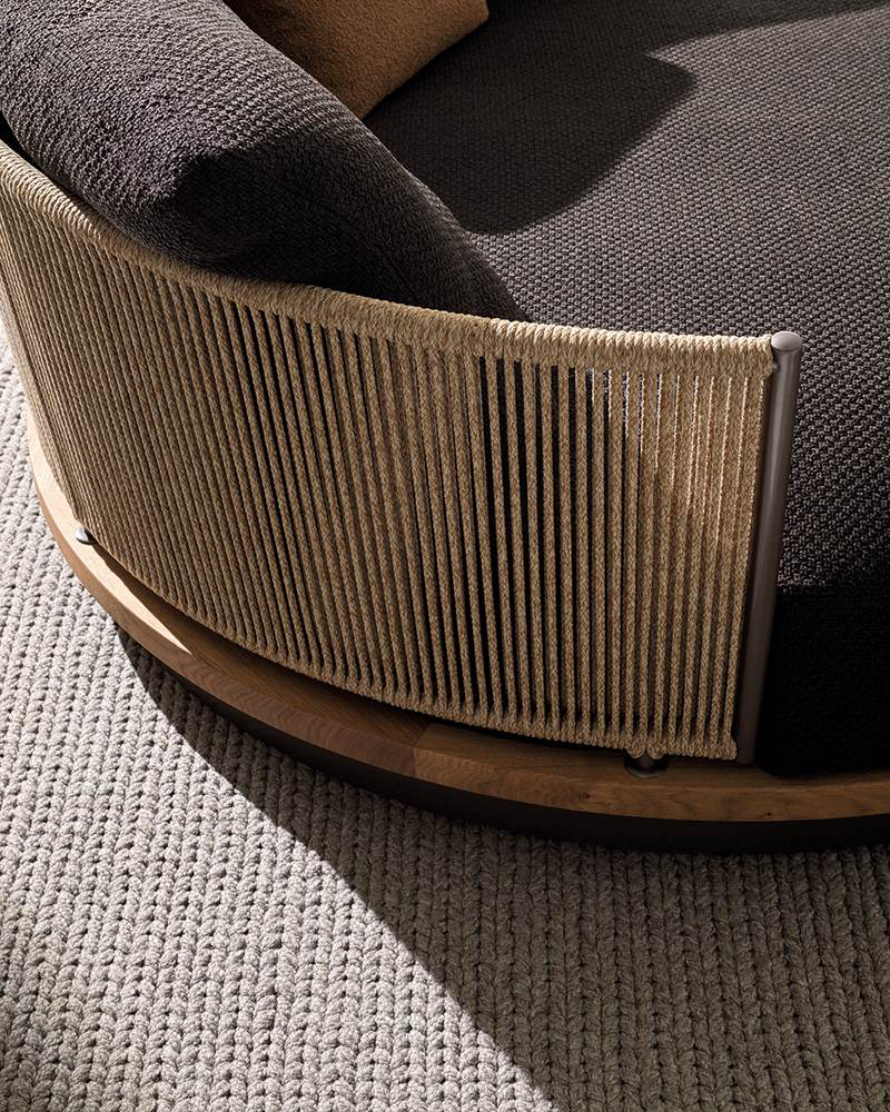 Daylight LoveSeat Outdoor