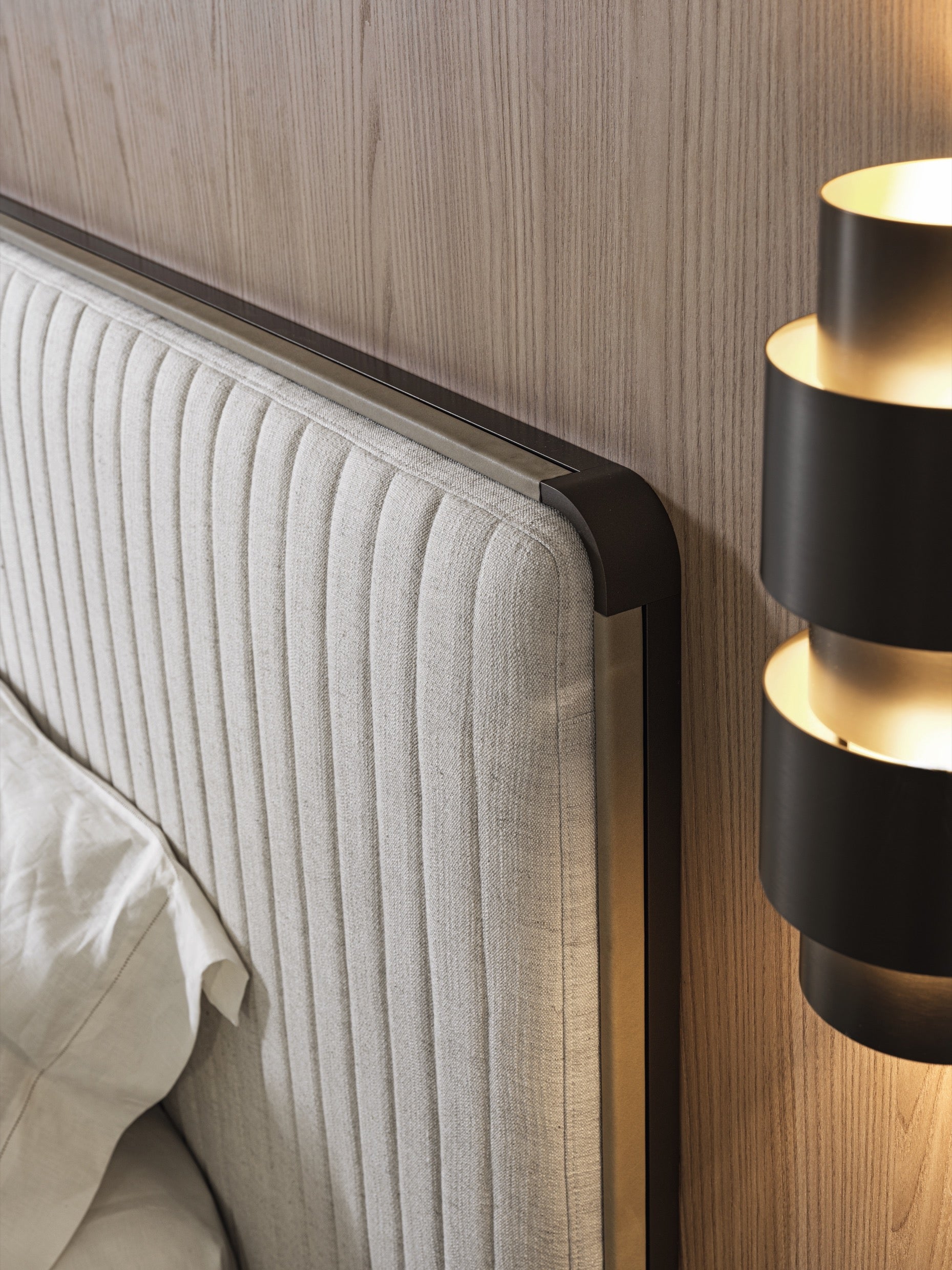 The Ovidio Bed