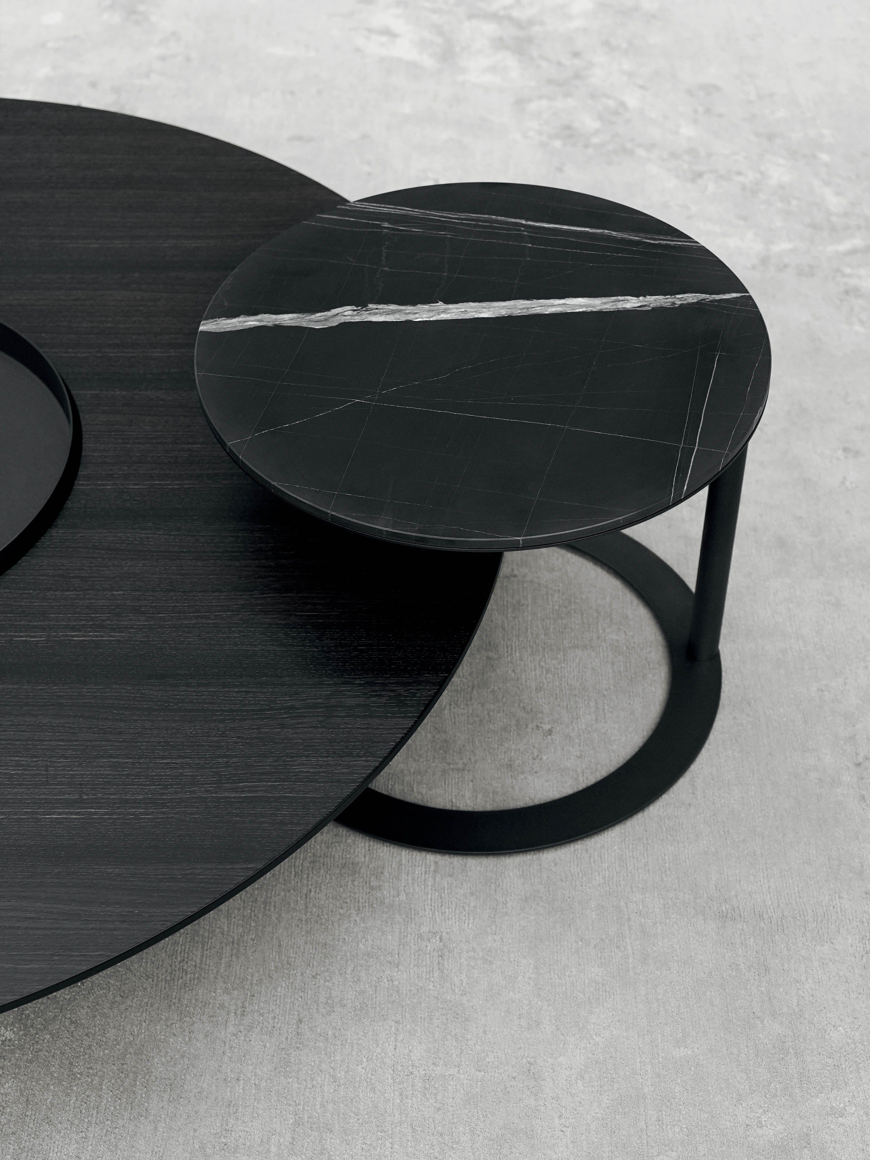 TETHYS Round side table