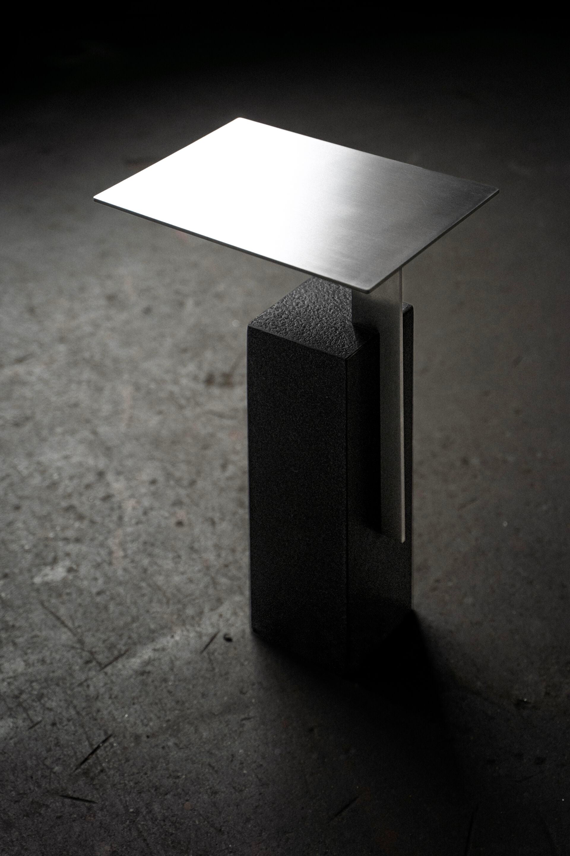MONO Side table with travertine base and metal top