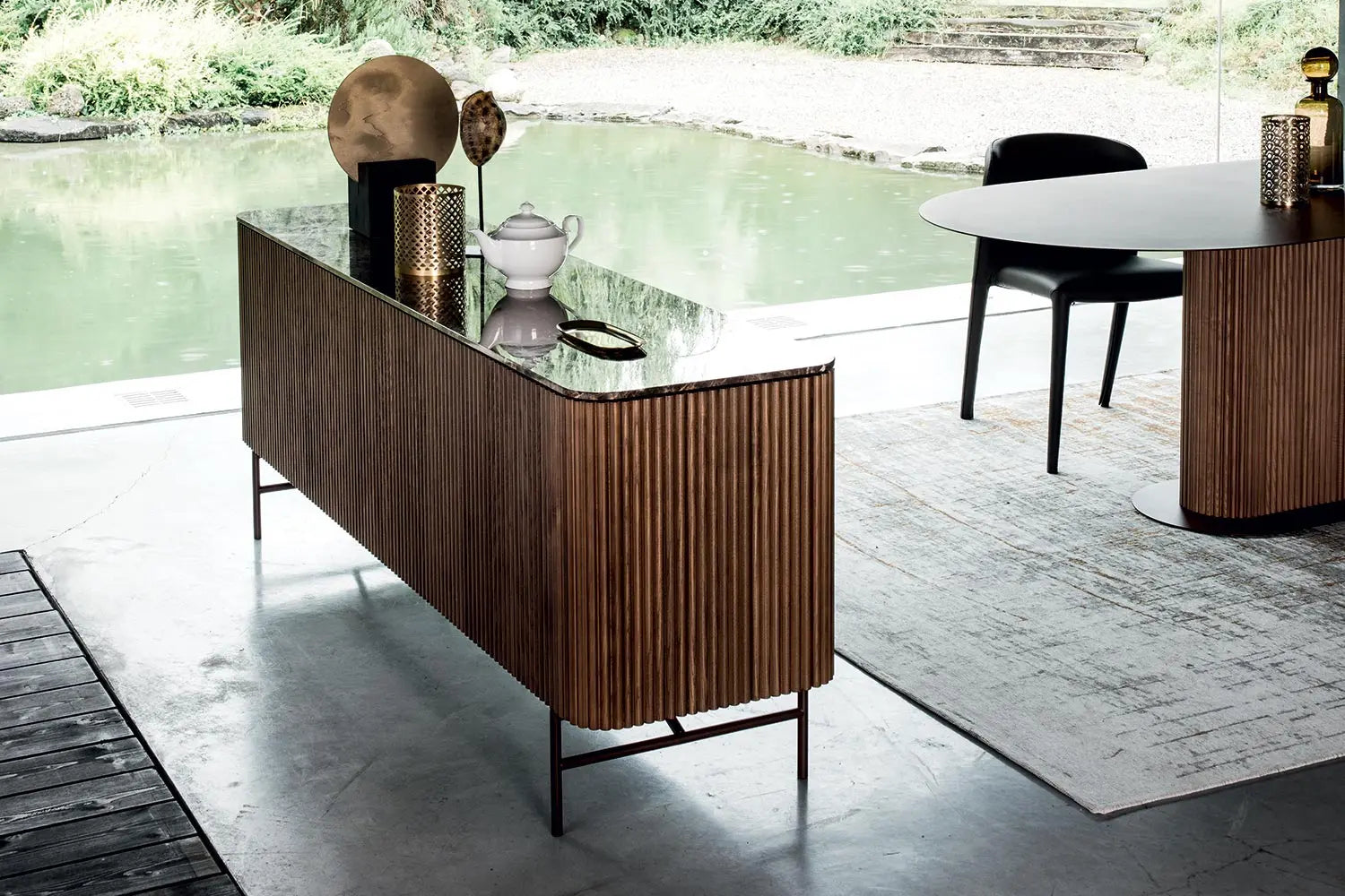 Marcus Emperador Credenza