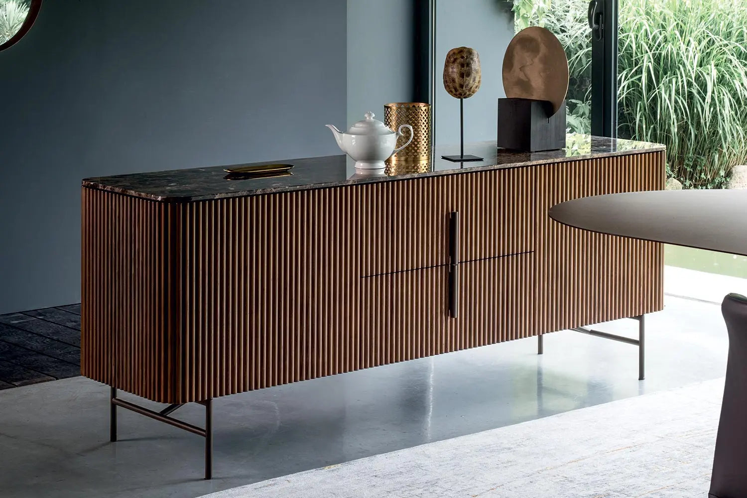 Marcus Emperador Credenza