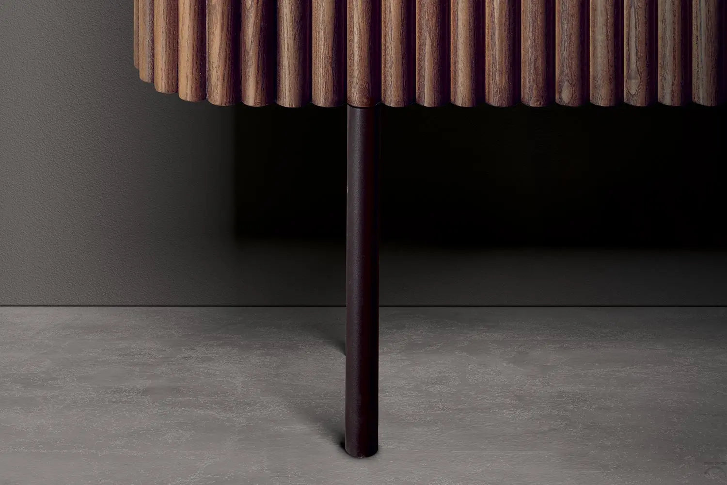Marcus Emperador Credenza