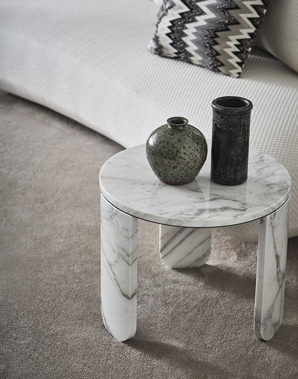 CLEMO Round travertine coffee table