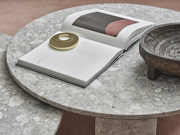 CLEMO Round travertine coffee table