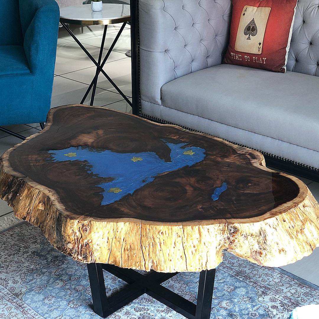 Tamarind live edge & Ultra Marine blue epoxy Coffee table