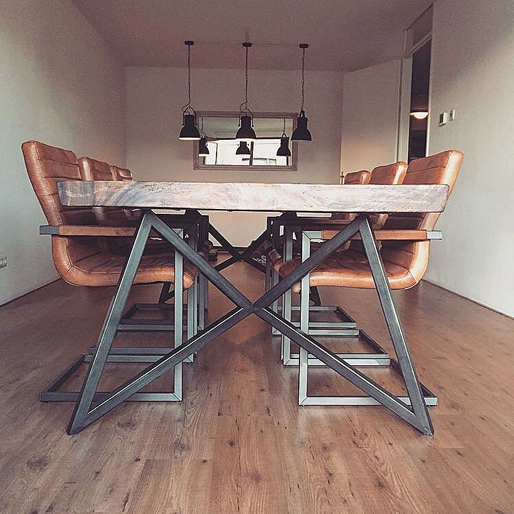 Office Tables in Karachi