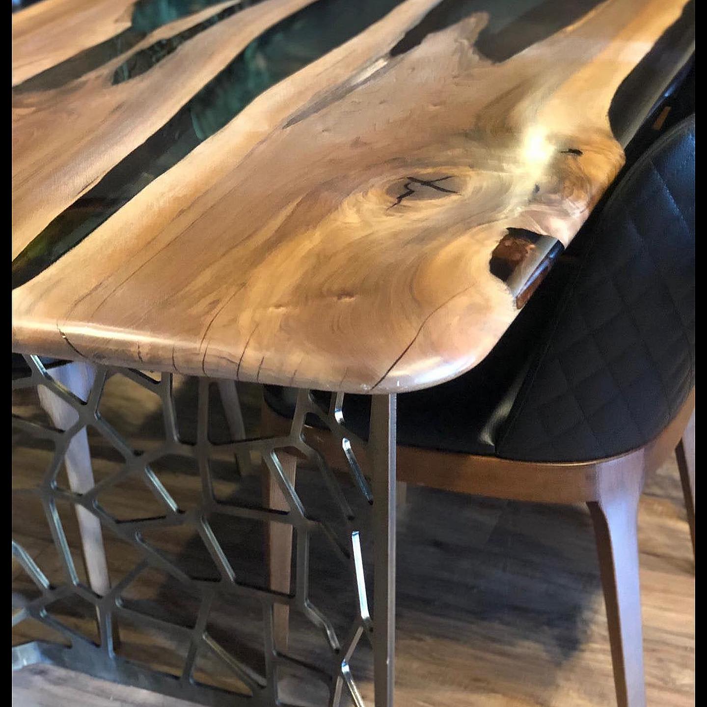 Voronoi Epoxy Resin Live edge Dining Table