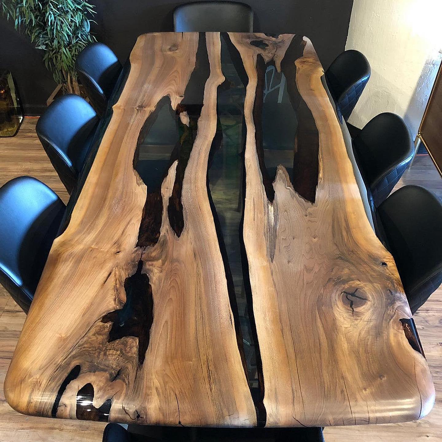 Voronoi Epoxy Resin Live edge Dining Table