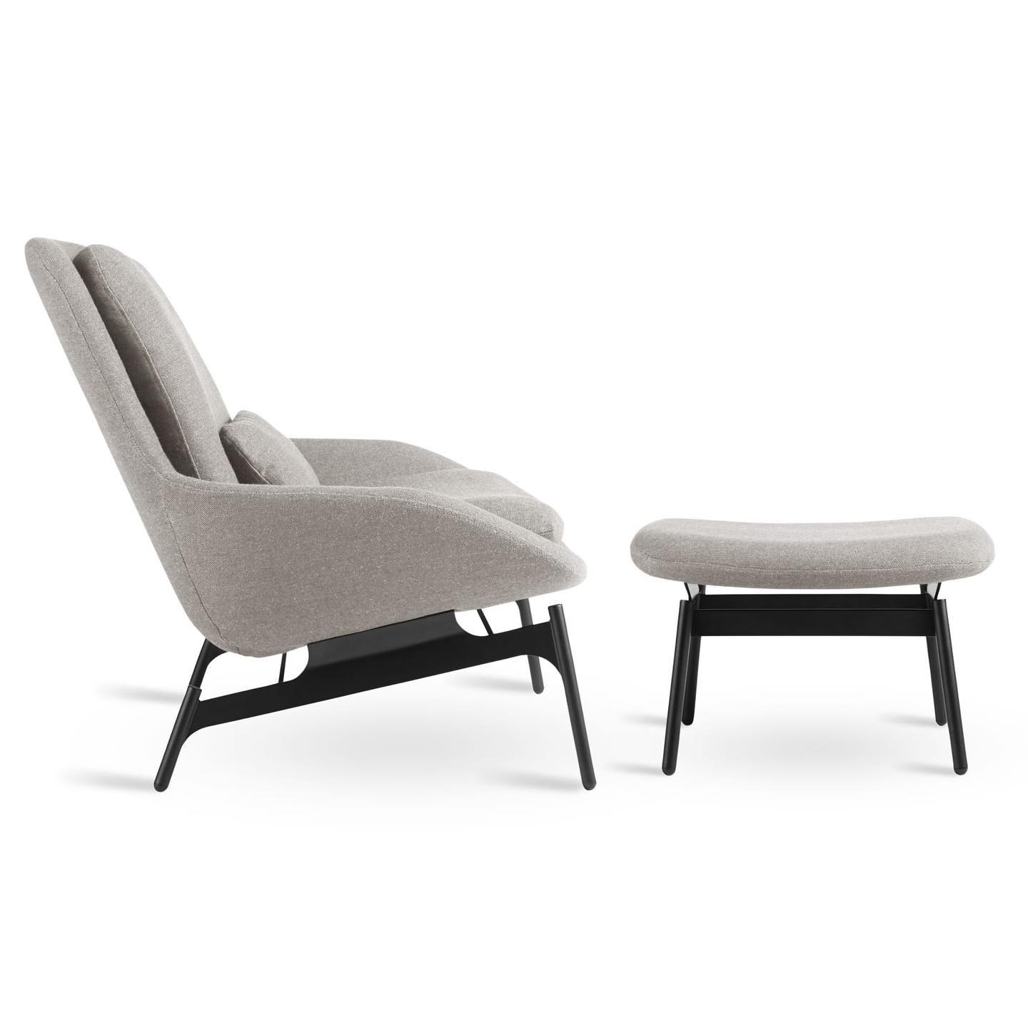 Field Lounge Chair