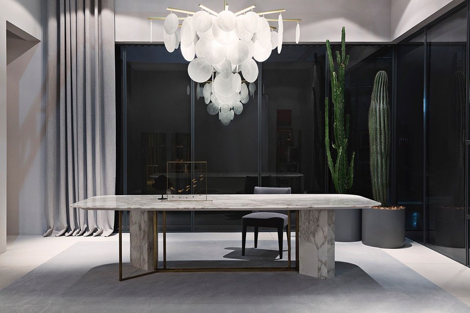 Plinto Marble & Brass Dining Table