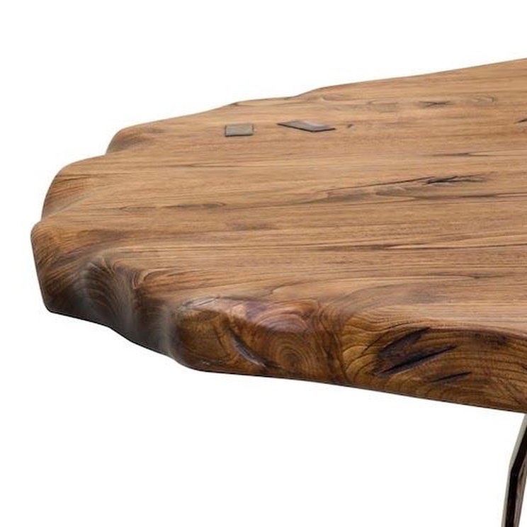 Voronoi Round Live Edge Metal Mesh Dining Table