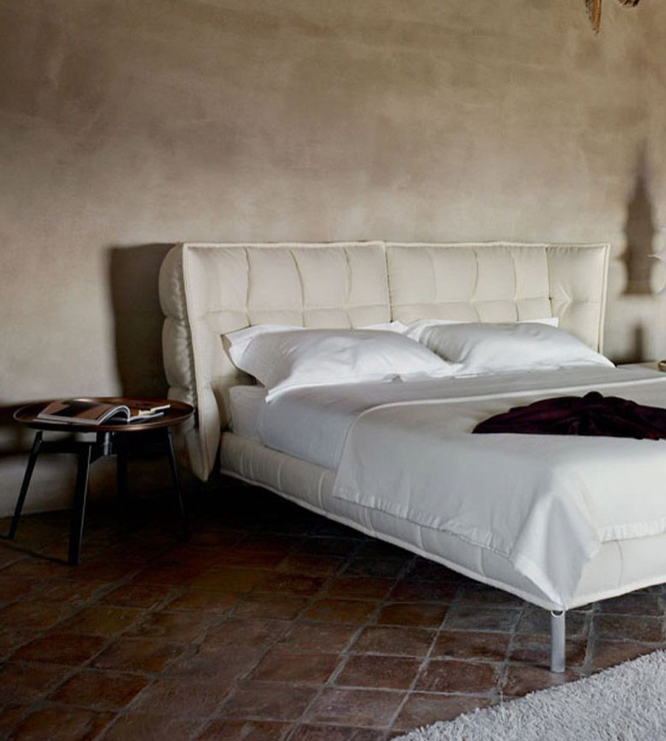 Husk Tufted Bed