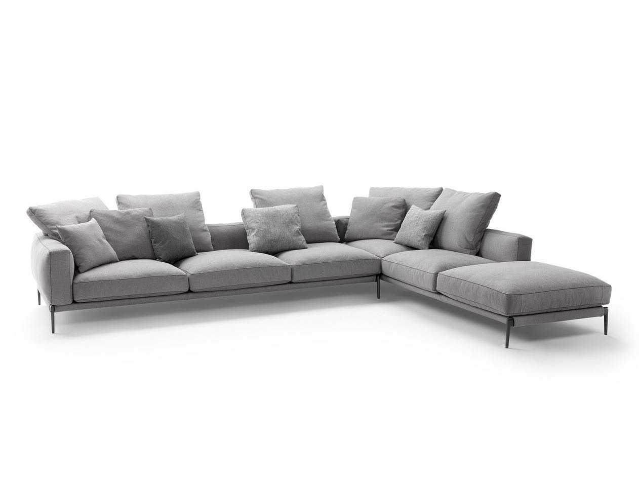 Romeo Sectional Sofa